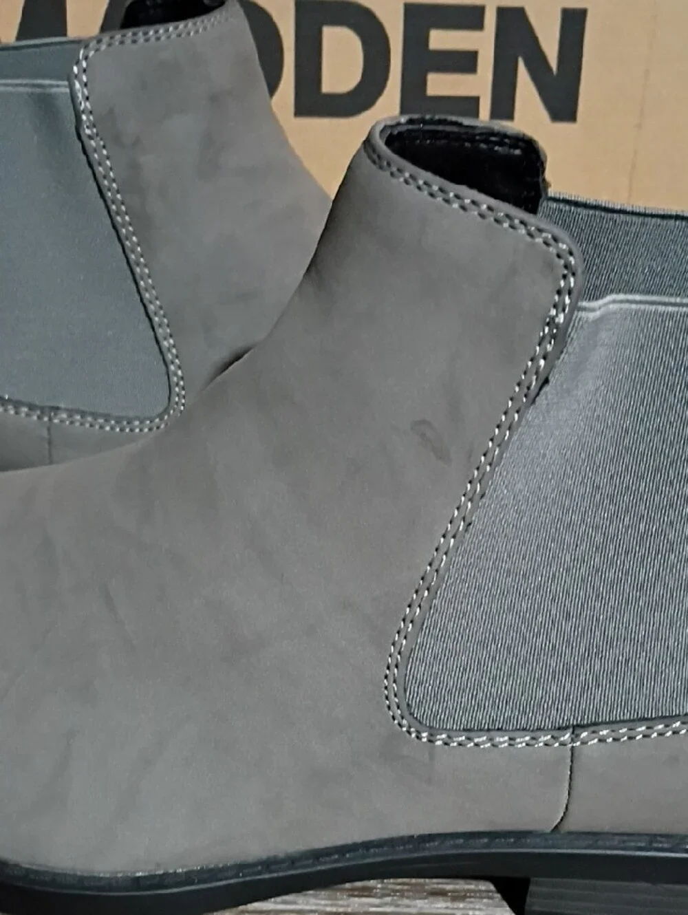 Steve Madden Men's Chukka Chelsea Boots in Gray